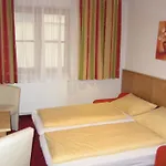 Hotel Garni Trenkenbach 4*