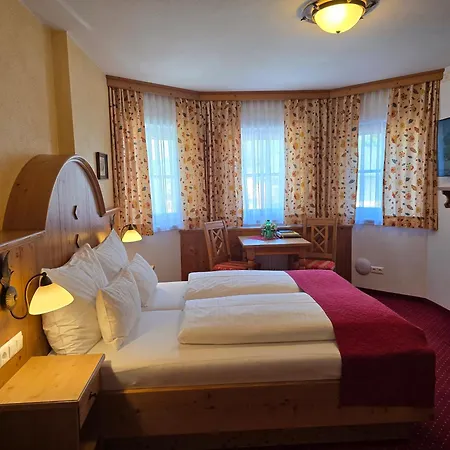 Garni Trenkenbach Hotell 4*