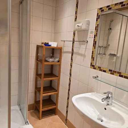 Garni Trenkenbach Hotell