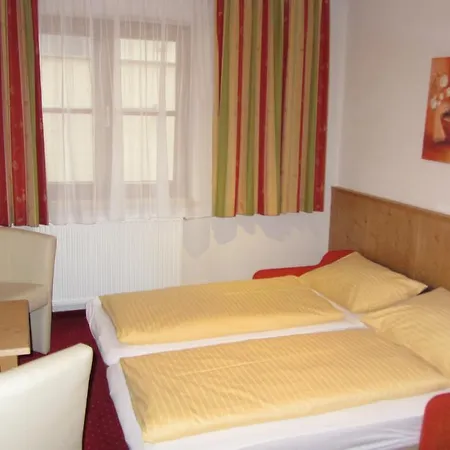 Hotel Garni Trenkenbach 4*