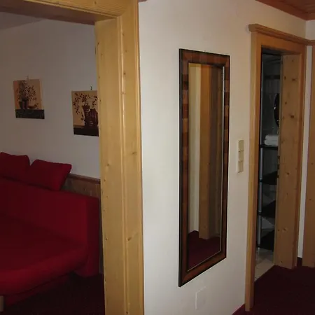 Hotel Garni Trenkenbach 4*