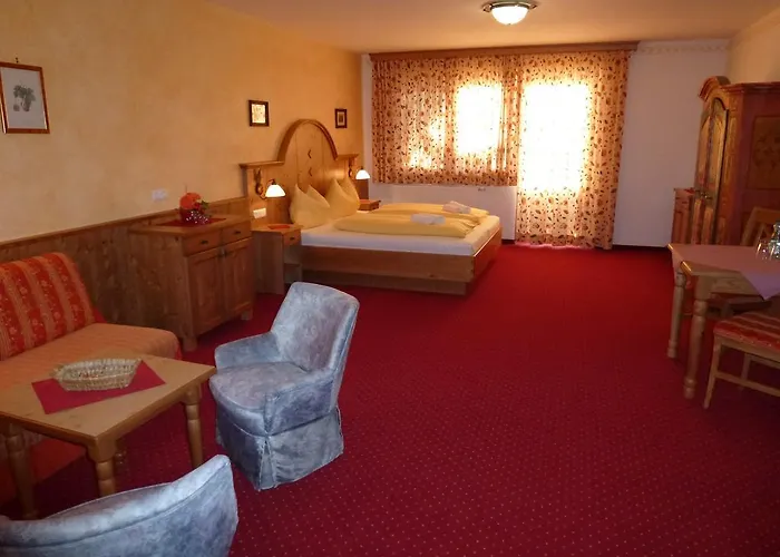 Hotel Garni Trenkenbach 4*